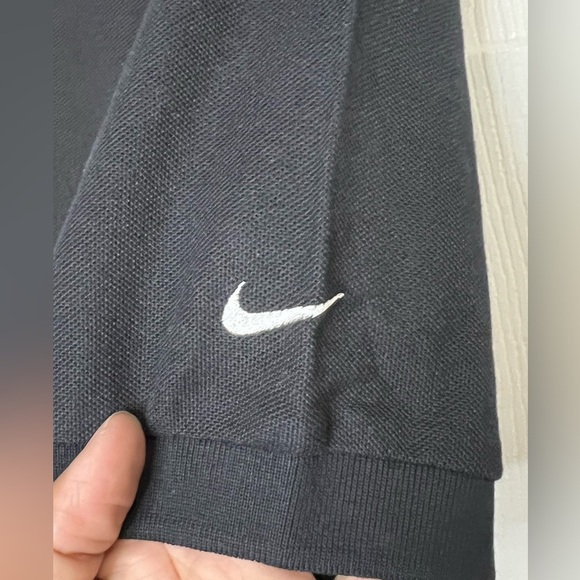 NWT - Nike Men’s black polo shirt - Size Small - Picture 7 of 7